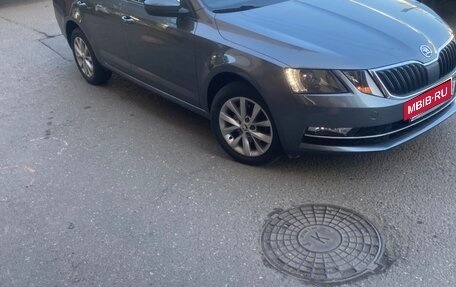 Skoda Octavia, 2017 год, 1 450 000 рублей, 4 фотография