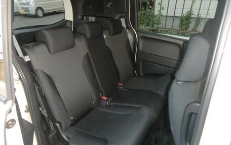 Honda Freed I, 2016 год, 834 000 рублей, 21 фотография