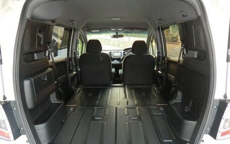 Honda Freed I, 2016 год, 834 000 рублей, 23 фотография