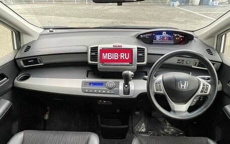 Honda Freed I, 2016 год, 844 000 рублей, 7 фотография
