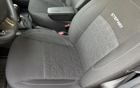 Renault Sandero II рестайлинг, 2017 год, 1 300 000 рублей, 9 фотография