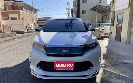 Toyota Harrier, 2020 год, 2 417 000 рублей, 3 фотография