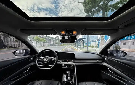 Hyundai Elantra, 2023 год, 1 303 000 рублей, 6 фотография