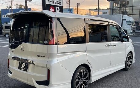 Honda Stepwgn IV, 2022 год, 1 895 000 рублей, 6 фотография