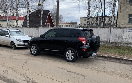 Toyota RAV4, 2011 год, 1 397 000 рублей, 2 фотография