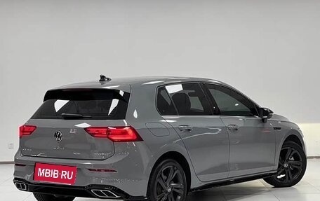 Volkswagen Golf VIII, 2023 год, 1 960 000 рублей, 8 фотография
