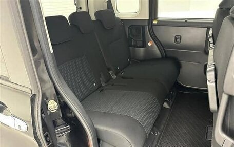 Toyota Roomy I, 2023 год, 1 050 002 рублей, 11 фотография