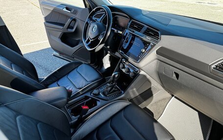 Volkswagen Tiguan II, 2020 год, 3 350 000 рублей, 16 фотография