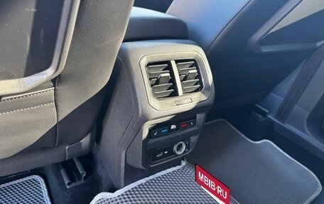 Volkswagen Tiguan II, 2020 год, 3 350 000 рублей, 27 фотография