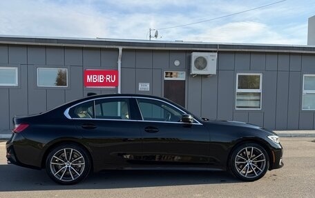 BMW 3 серия, 2020 год, 3 300 000 рублей, 3 фотография