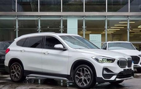 BMW X1, 2022 год, 1 800 000 рублей, 4 фотография