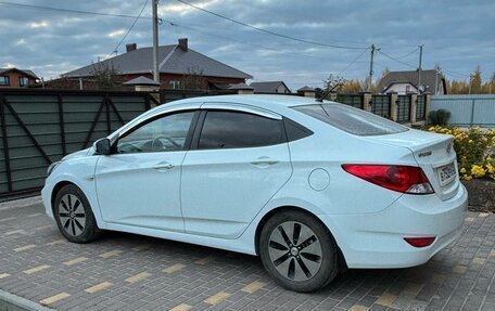 Hyundai Solaris II рестайлинг, 2012 год, 750 000 рублей, 2 фотография