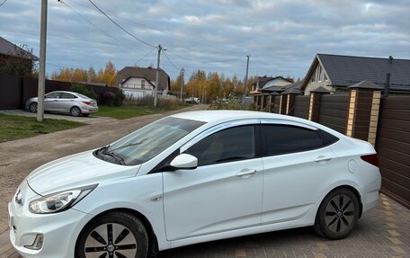 Hyundai Solaris II рестайлинг, 2012 год, 750 000 рублей, 8 фотография