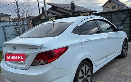 Hyundai Solaris II рестайлинг, 2012 год, 750 000 рублей, 3 фотография
