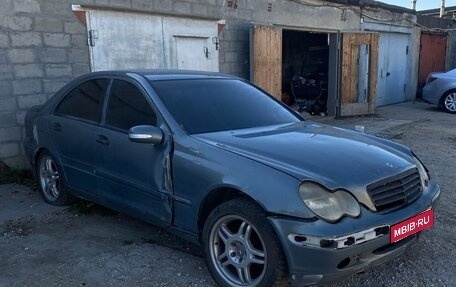 Mercedes-Benz C-Класс, 2004 год, 169 999 рублей, 1 фотография