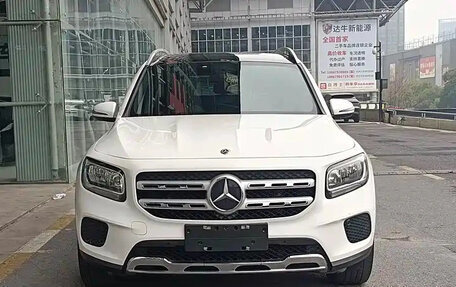 Mercedes-Benz GLB, 2023 год, 2 200 000 рублей, 2 фотография