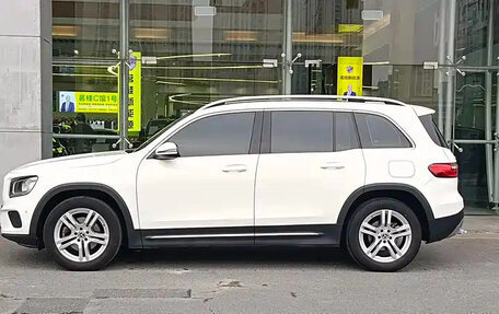 Mercedes-Benz GLB, 2023 год, 2 200 000 рублей, 6 фотография