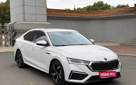 Skoda Octavia IV, 2022 год, 2 020 000 рублей, 2 фотография