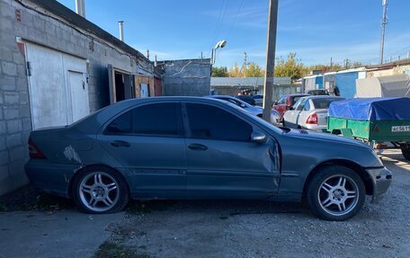 Mercedes-Benz C-Класс, 2004 год, 169 999 рублей, 4 фотография