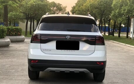 Volkswagen T-Cross I, 2023 год, 1 388 000 рублей, 3 фотография