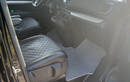 Peugeot Traveller I, 2021 год, 2 850 000 рублей, 10 фотография