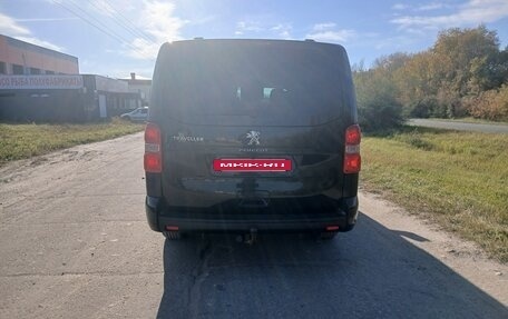 Peugeot Traveller I, 2021 год, 2 850 000 рублей, 3 фотография