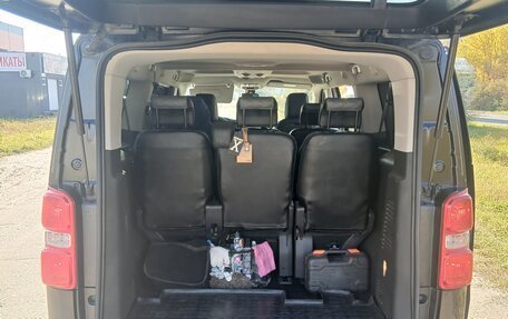 Peugeot Traveller I, 2021 год, 2 850 000 рублей, 13 фотография