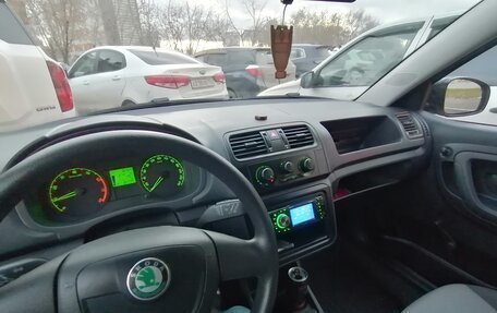 Skoda Fabia II, 2009 год, 650 000 рублей, 23 фотография