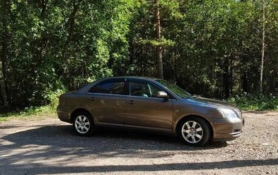 Toyota Avensis III рестайлинг, 2005 год, 790 000 рублей, 1 фотография