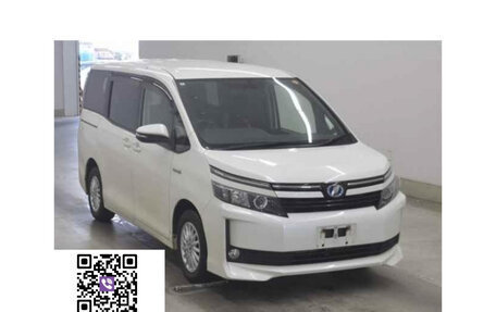 Toyota Voxy III, 2015 год, 1 590 000 рублей, 1 фотография