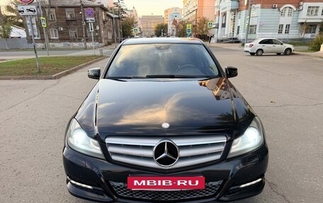 Mercedes-Benz C-Класс, 2013 год, 1 750 000 рублей, 2 фотография