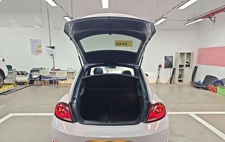 Volkswagen Beetle, 2019 год, 1 210 333 рублей, 13 фотография