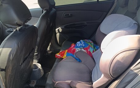 KIA Rio II, 2011 год, 600 000 рублей, 19 фотография