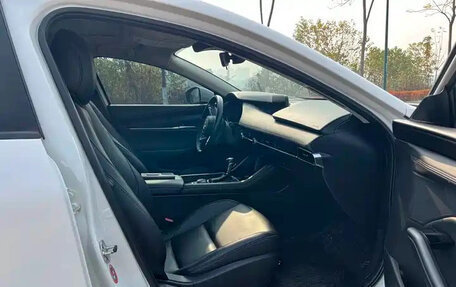 Mazda 3, 2021 год, 1 380 606 рублей, 16 фотография