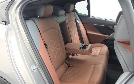 BMW 5 серия, 2025 год, 6 570 000 рублей, 14 фотография