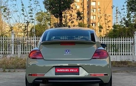 Volkswagen Beetle, 2019 год, 1 220 333 рублей, 6 фотография