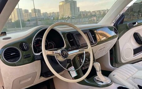 Volkswagen Beetle, 2019 год, 1 220 333 рублей, 9 фотография