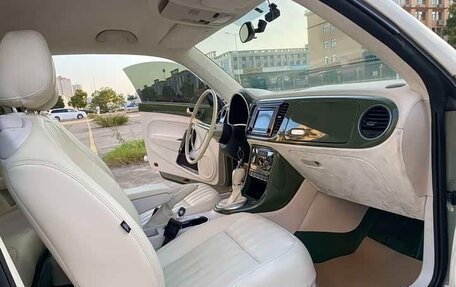 Volkswagen Beetle, 2019 год, 1 220 333 рублей, 13 фотография