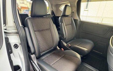 Honda Freed II, 2023 год, 1 270 000 рублей, 13 фотография