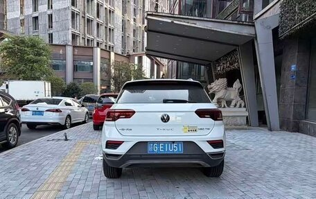 Volkswagen T-Roc I, 2022 год, 1 390 000 рублей, 5 фотография