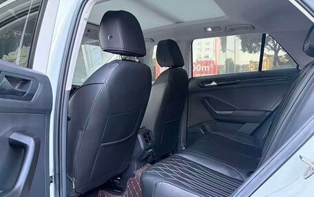 Volkswagen T-Roc I, 2022 год, 1 390 000 рублей, 9 фотография