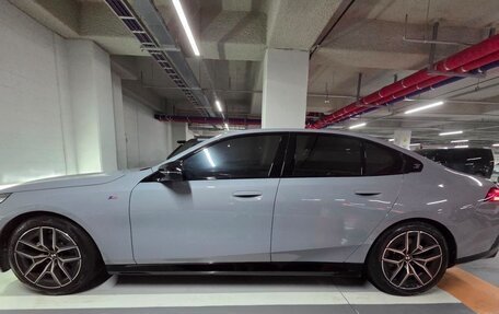 BMW 5 серия, 2025 год, 6 600 000 рублей, 5 фотография