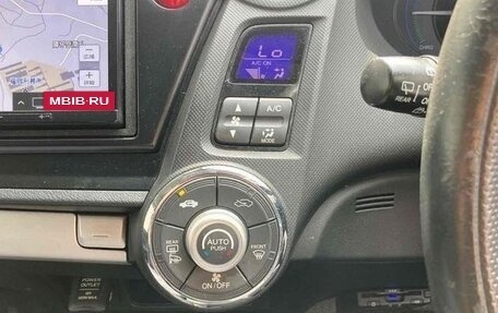 Honda Insight II рестайлинг, 2014 год, 735 000 рублей, 13 фотография
