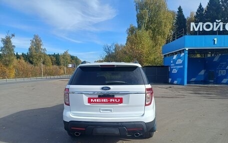 Ford Explorer VI, 2015 год, 1 850 000 рублей, 4 фотография