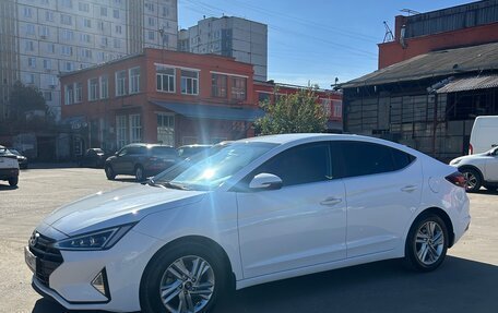 Hyundai Elantra VI рестайлинг, 2020 год, 1 850 000 рублей, 8 фотография
