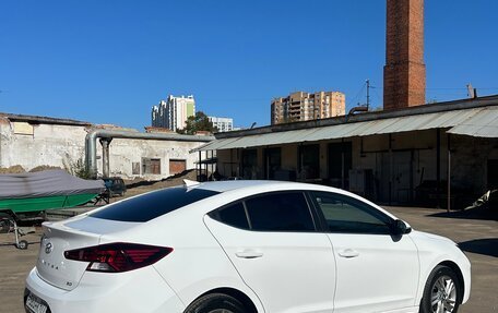 Hyundai Elantra VI рестайлинг, 2020 год, 1 850 000 рублей, 3 фотография