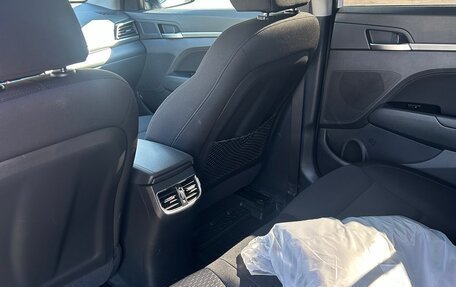 Hyundai Elantra VI рестайлинг, 2020 год, 1 850 000 рублей, 17 фотография