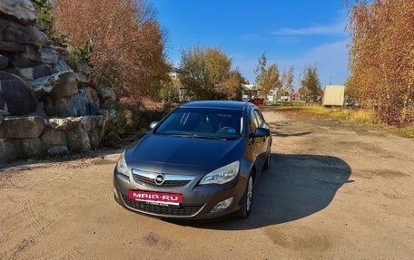 Opel Astra J, 2011 год, 630 000 рублей, 5 фотография