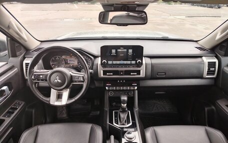 Mitsubishi L200, 2024 год, 3 900 000 рублей, 17 фотография
