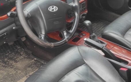 Hyundai Sonata IV рестайлинг, 2005 год, 220 000 рублей, 10 фотография